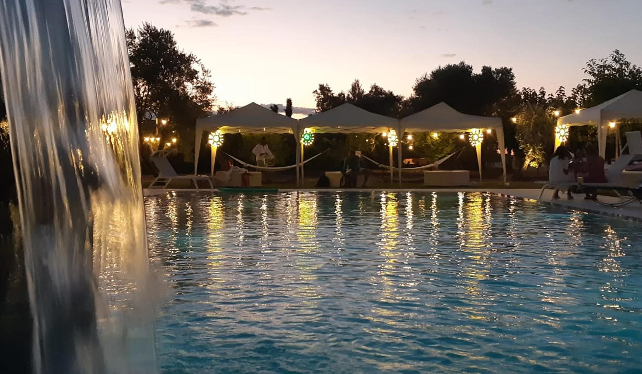 Paesaggio italiano luminoso e rigoglioso